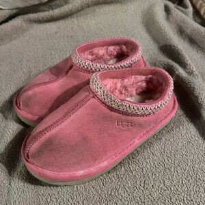 UGG SLIPPERS GIRLS TODDLER SIZE 10